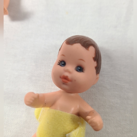 Vintage 80s Barbie Krissy Doll Baby Girls Lot Of 4 Dolls - Picture 4 of 4